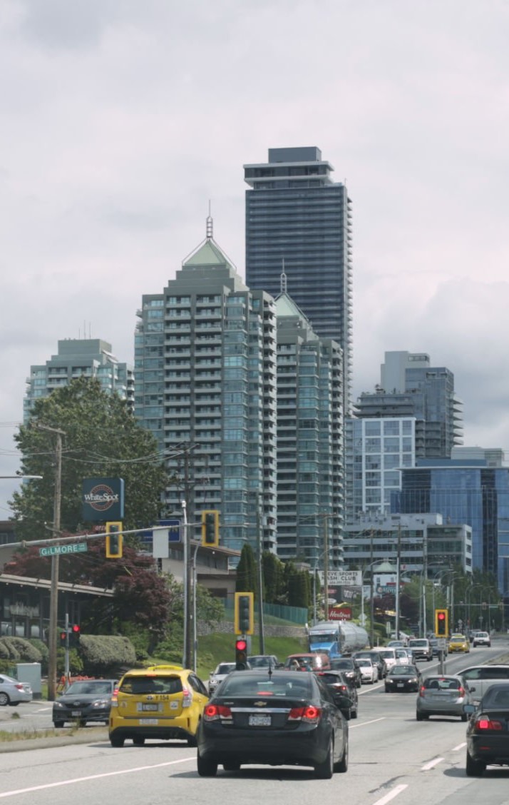 618 Shaw Ave Building